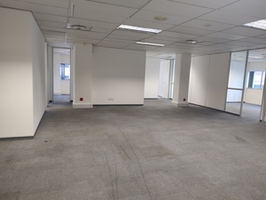 7 194m² Office Space to rent at 14 Long Street in Cape Town CBD