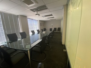 963m² Office Space to rent at 18 Skeen Boulevard in Bedfordview
