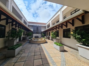 208m² Office Space to rent at Boulevard Place in Century City