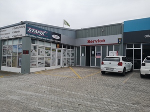 Retail Shops to rent at Broadway Auto Centre in Somerset West