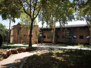 385m² Office Space to rent at Central Park - Midrand in Randjespark