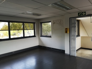 483m² Office Space to rent at Central Park - Midrand in Randjespark