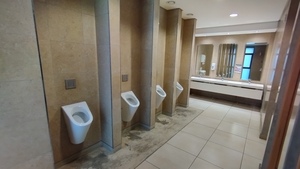 375m² Office Space to rent at Corobay Corner in Menlyn