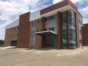 3 246m² Warehouse to rent at Cosmo Business Park in Kya Sand