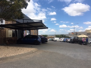 252m² Warehouse to rent at Cranberry Industrial Park in Laser Park