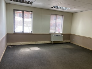 196m² Office Space to rent at Hans Merensky Office Park in Bedfordview
