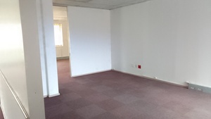 186m² Office Space to rent at Howick Gardens in Vorna Valley