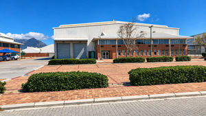 3 450m² Warehouse to rent at Ikhwezi Industrial Park in Epping Industrial