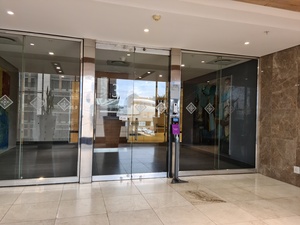 1 291m² Office Space to rent at Nelson Mandela Square in Sandton Central