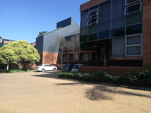 665m² Office Space to rent at Oakfields in Ferndale