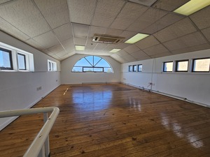 604m² Office Space to rent at Omni Park in Bo Oakdale
