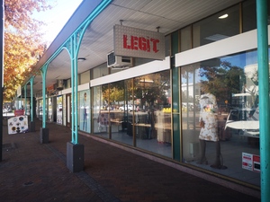 291m² Office Space to rent at Oudehuis Centre in Somerset West