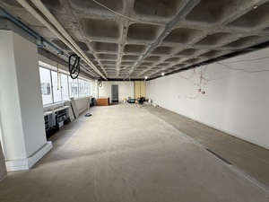 510m² Office Space to rent at Stadium On Main in Claremont