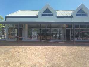 86m² Office Space to rent at Twin Oak Centre in Somerset West