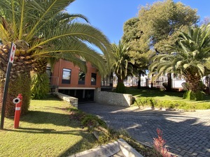 264m² Office Space to rent at Viscount Office Park in Bedfordview