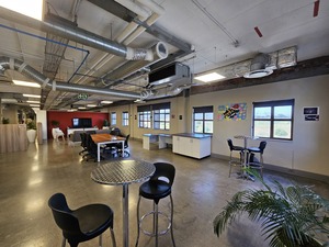 886m² Office Space to rent at Waterhouse Place (ex PWC Building) in Century City