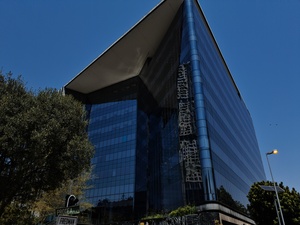 982m² Office Space to rent at 1 Protea Place in Sandton Central