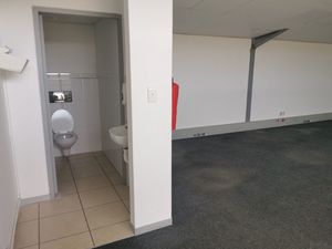 547m² Warehouse to rent at 3 On London in Brackenfell Industria
