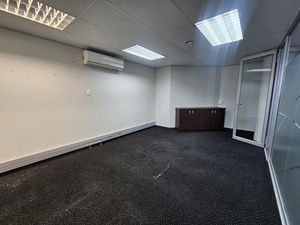 632m² Office Space to rent at Avanti Office Park in Tygervalley Waterfront