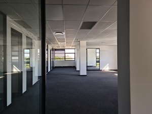 487m² Office Space to rent at Commerce Square in Sandhurst