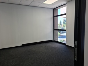 487m² Office Space to rent at Commerce Square in Sandhurst