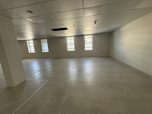 77m² Office Space to rent at Halo Medical Suites Paardevlei in Paardevlei