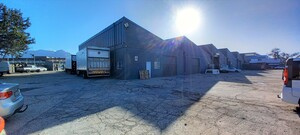 293m² Warehouse to rent at Hawkins Industrial Park in Epping Industrial