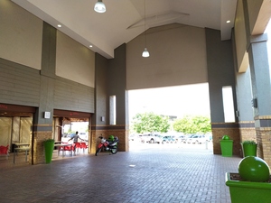 112m² Retail Shops to rent at Hazeldean Square Shopping Center in Silver Lakes