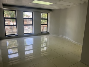 235m² Office Space to rent at Hurlingham Office Park in Hurlingham
