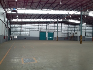 Warehouse to rent at Ikhwezi Industrial Park in Epping Industrial