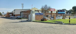 2 094m² Warehouse to rent at Independence Square in Ottery