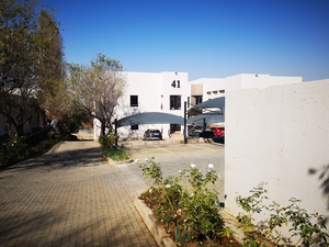 199m² Office Space to rent at Kyalami Business Park (41 Kyalami Boulevard) in Kyalami