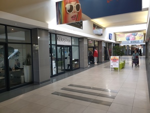 Retail Shops to rent at Lynnridge Mall in Lynnwood