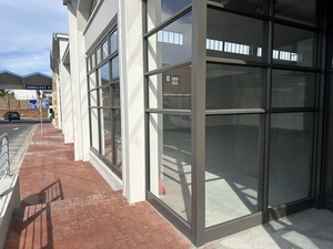 390m² Office Space to rent at M5 Business Park in Maitland