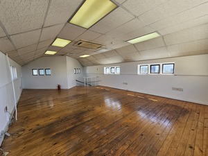 604m² Office Space to rent at Omni Park in Bo Oakdale
