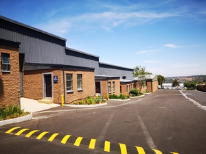 362m² Warehouse to rent at Perskor Park in Halfway House