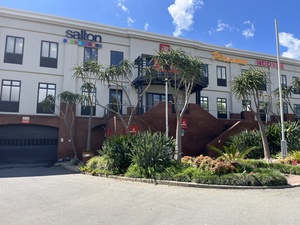 92m² Retail Shops to rent at Pineslopes Shopping Centre in Fourways
