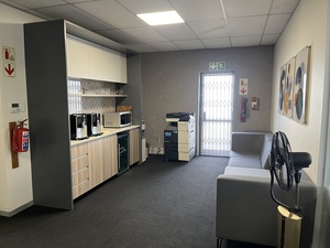 790m² Office Space to rent at Pineslopes Shopping Centre in Fourways