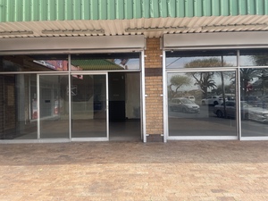 160m² Retail Shops to rent at Royker Centre in Athlone