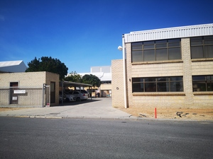 1 152m² Warehouse to rent at Saxenburg Park in Kuilsrivier