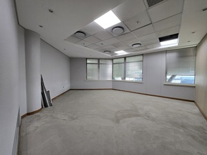 888m² Office Space to rent at The Place in Sandton Central