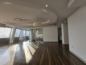 520m² Office Space to rent at The Towers in Sandton Central