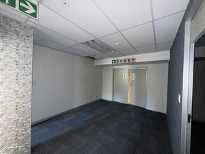 946m² Office Space to rent at Thomas Pattullo in Foreshore