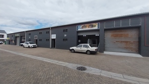 Warehouse to rent at Gunners Factory Park in Epping Industrial