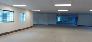 3 949m² Office Space to rent at Howick Close in Vorna Valley