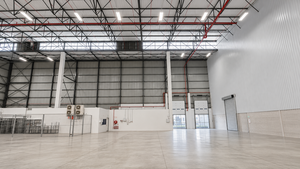3 213m² Warehouse to rent at Golf Air Park Phase 2 in Airport Industria