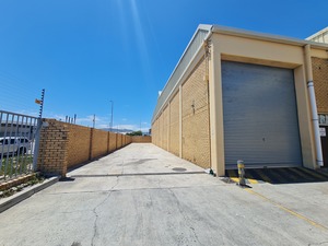 Warehouse to rent at Montague Gardens Industrial Park in Montague Gardens