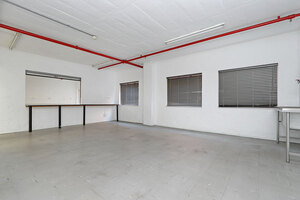 9 724m² Warehouse to rent at Noursepack in Epping Industrial
