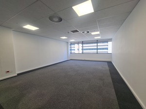 1 056m² Office Space to rent at 35 Lower Long Street in Cape Town CBD