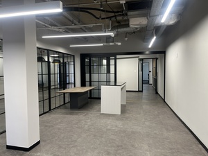 428m² Office Space to rent at Design Quarter Retail Offices in Fourways